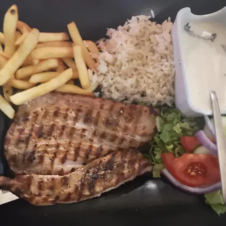 فندق Saronis Hotel (Adults Only)